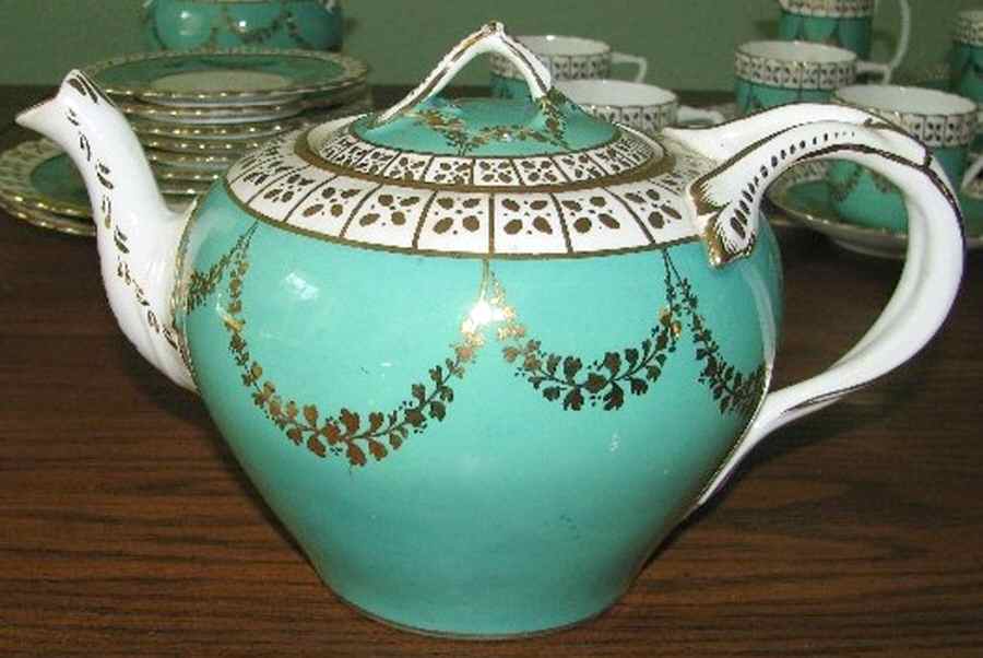 6141 Teapot & Lid by Unknown Manufacturer-1
