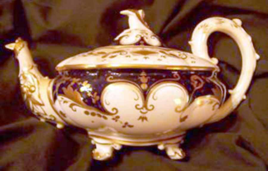 252 Teapot & Lid by Unknown Manufacturer-1