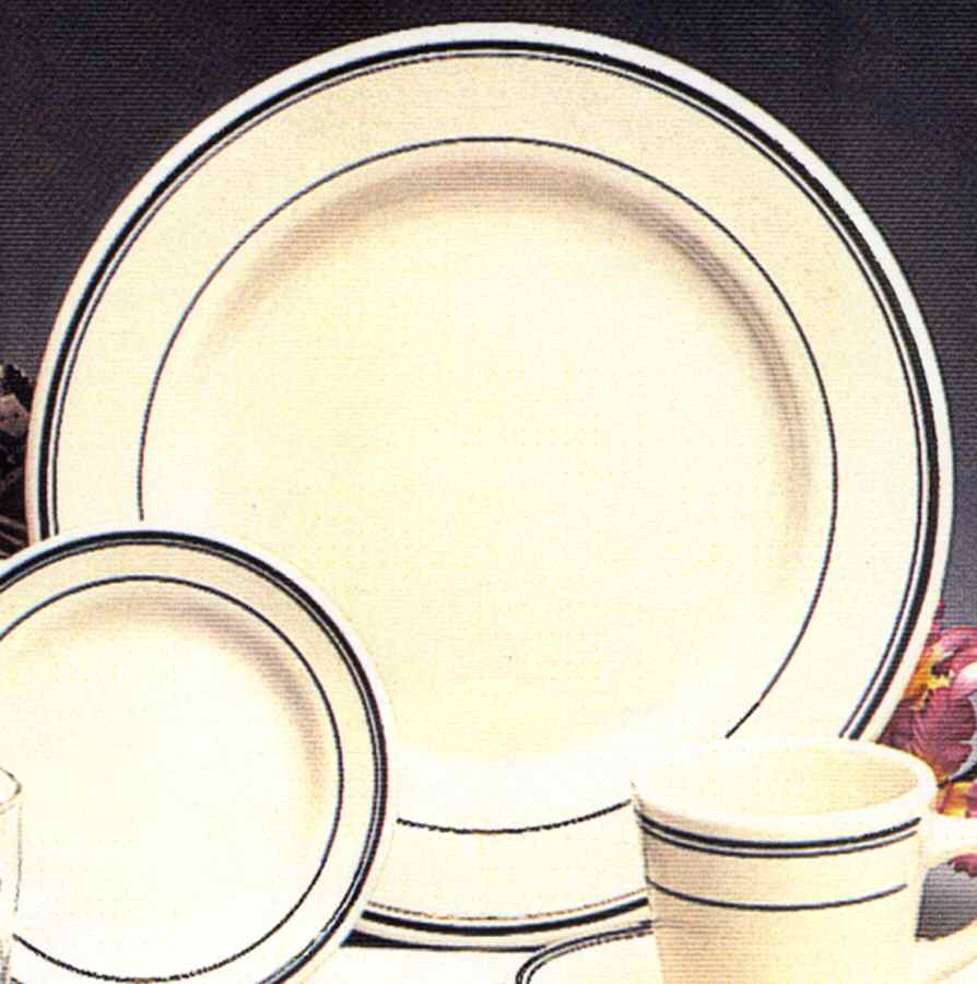 Viceroy Dinner Plate by Ultima-1