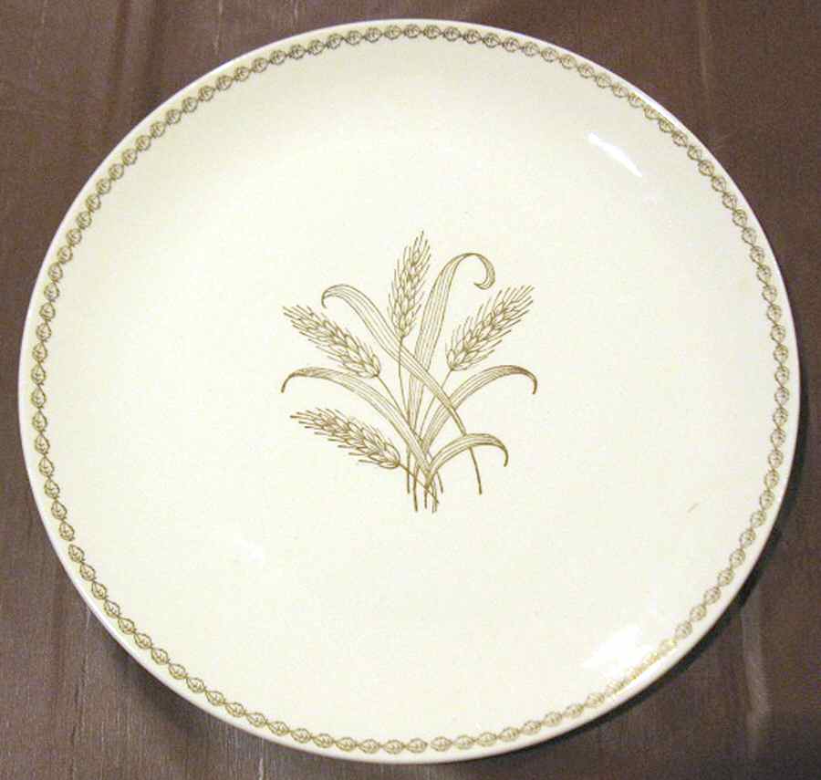 Spring Wheat Dinner Plate by USA-1