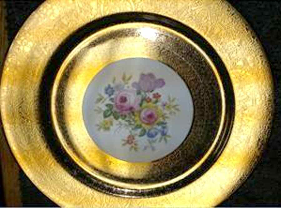 UC889 Dinner Plate by Unknown Manufacturer-1