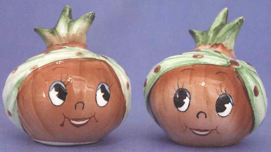 Veggie People Figural Salt & Pepper Set by Ucagco-1