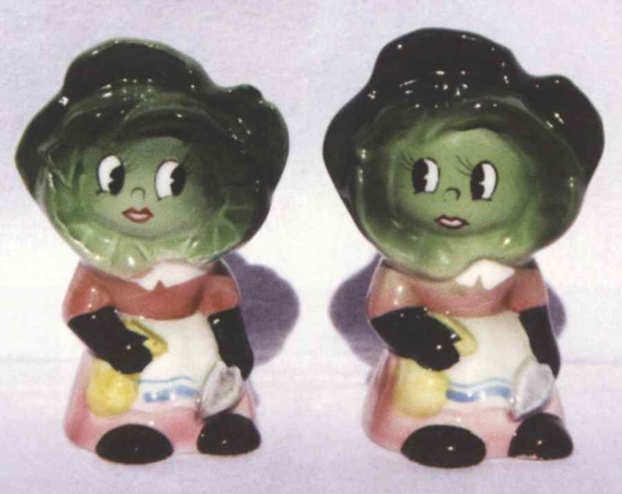 Veggie People Figural Salt & Pepper Set by Ucagco-1