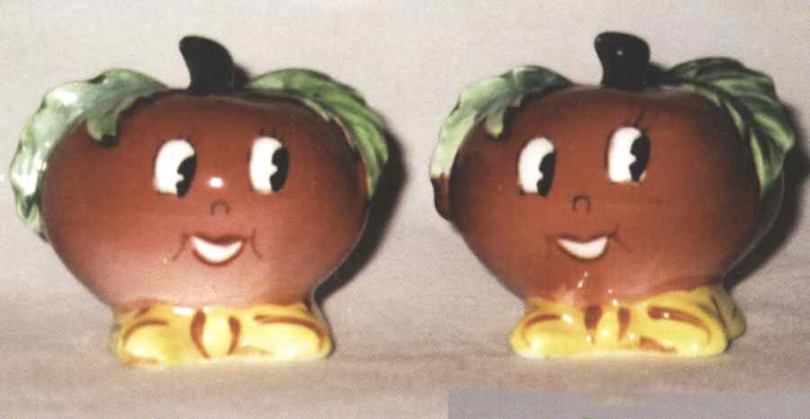 Veggie People Figural Salt & Pepper Set by Ucagco-1