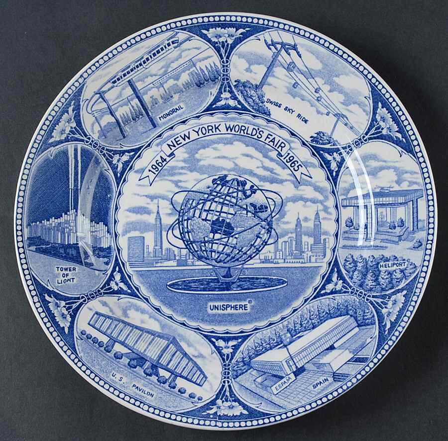 New York World's Fair Souvenir Dinner Plate by Unknown Manufacturer-1