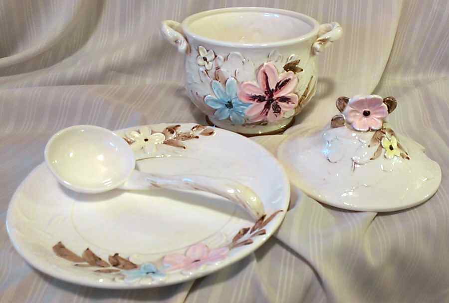 C-8046 Tureen & Lid w/Ladle & Underplate by Unknown Manufacturer-1
