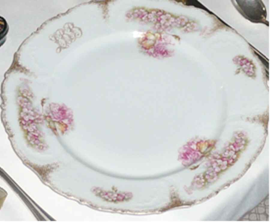 7433 Dinner Plate by Unknown Manufacturer-1