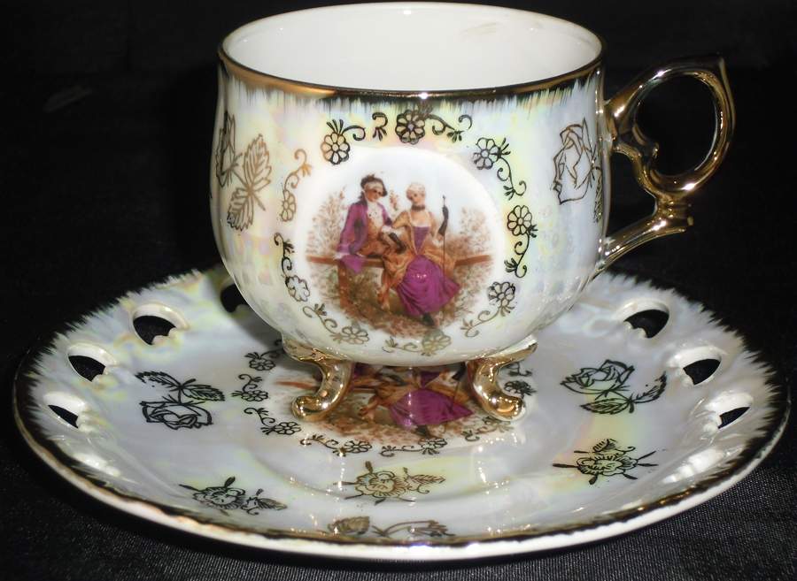 JAP1461 Footed Cup & Saucer Set by Japan-1