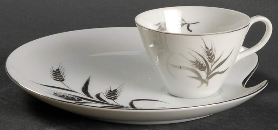 MTA10 Snack Plate & Cup Set by Metasco-1