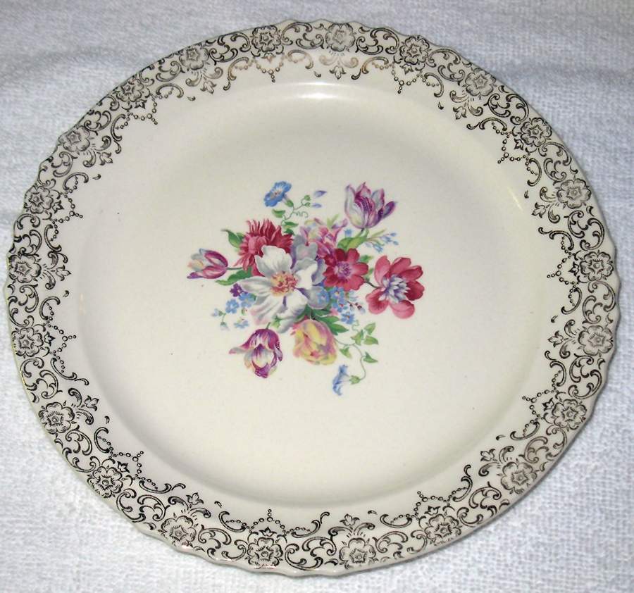 USA118 Dinner Plate by USA-1