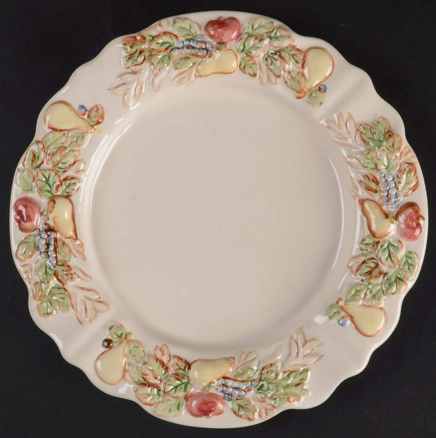 UC946 Luncheon Plate by Unknown Manufacturer-1