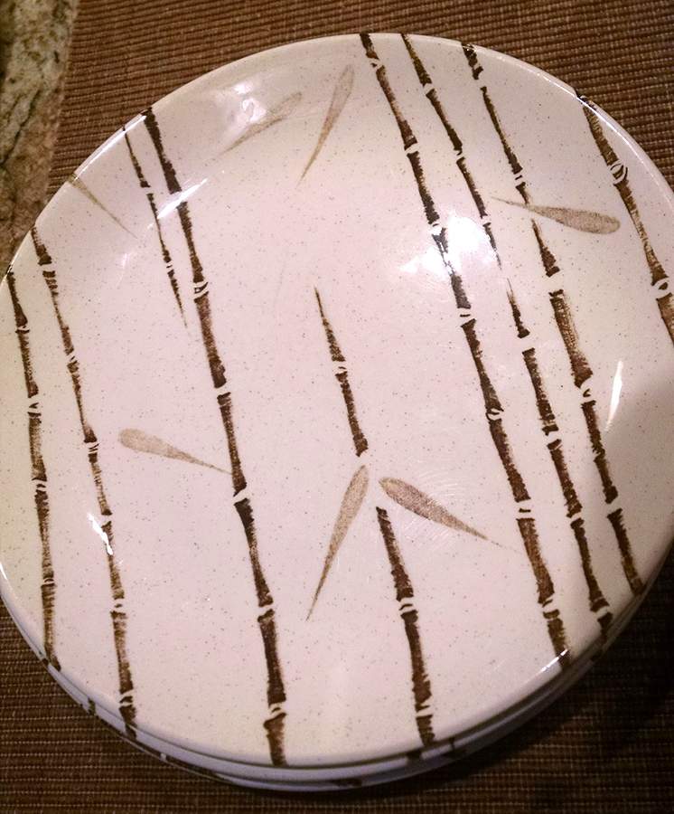 UC963 Dinner Plate by Unknown Manufacturer-1