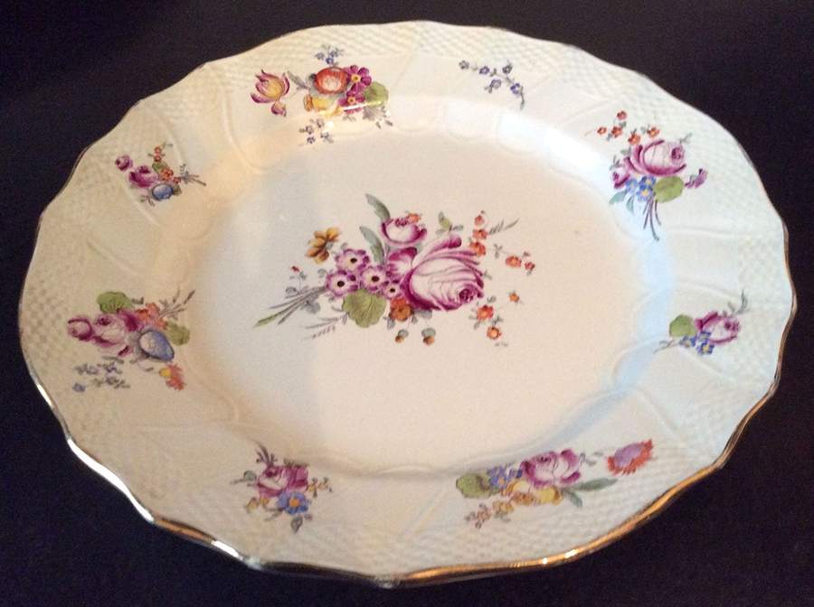 UC979 Dinner Plate by Unknown Manufacturer-1