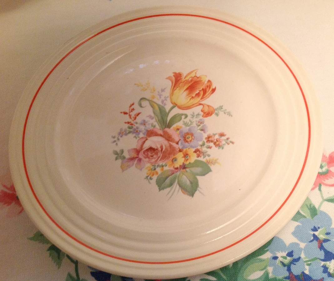 UNI228 Dinner Plate by Universal-1