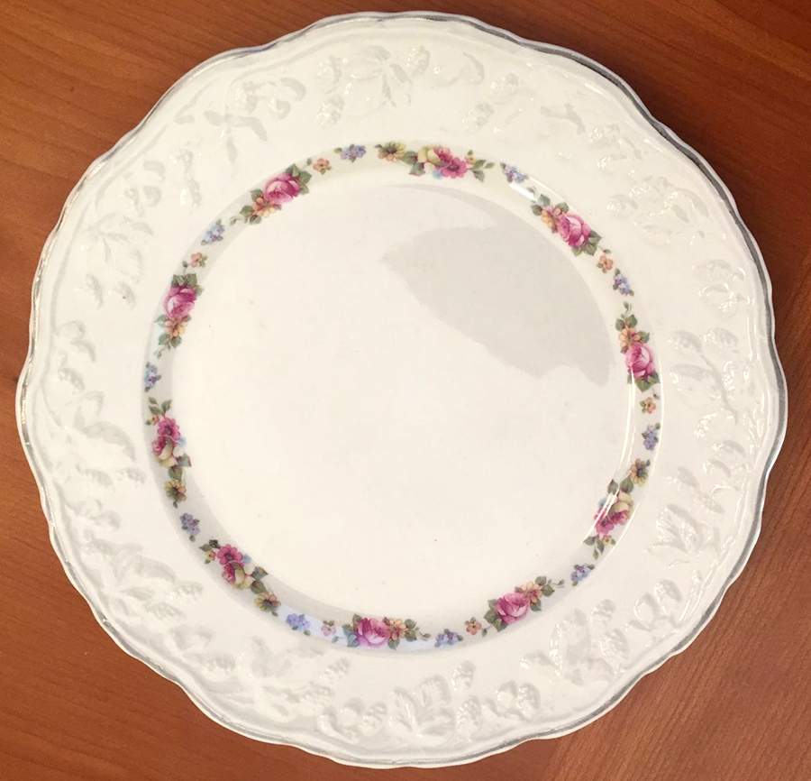 English Brambleberry Dinner Plate by Ostrow-1