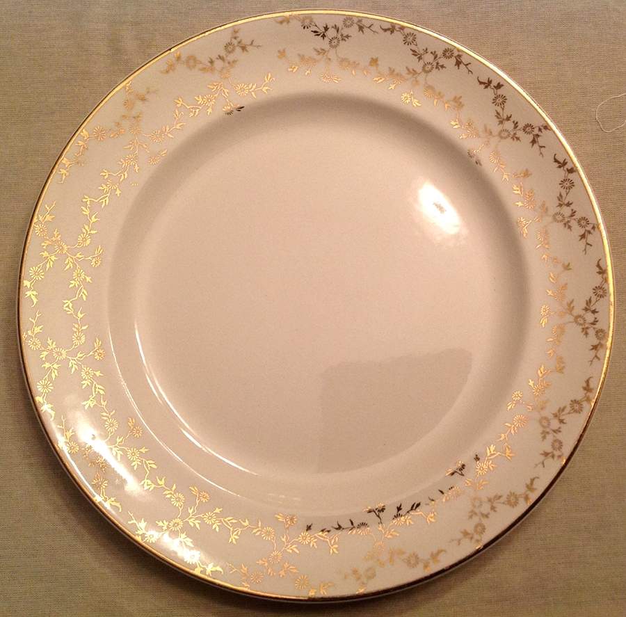 UNI230 Dinner Plate by Universal-1