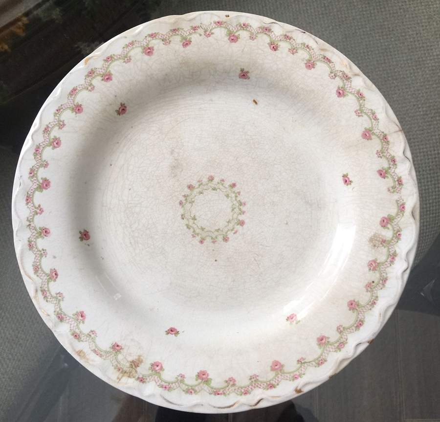 UHP4 Dinner Plate by Upper Hanley-1