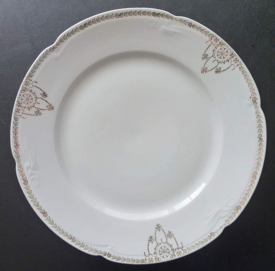 1732 Dinner Plate by Unknown Manufacturer-1