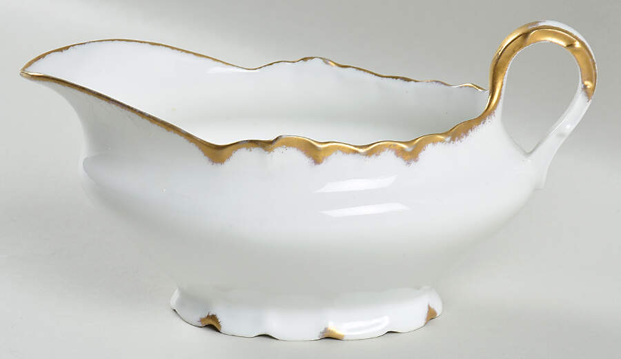 VTO29 Gravy Boat by Victoria (Austria)-1