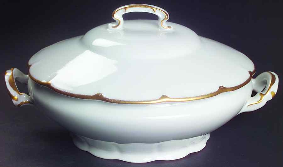 VTO29 Round Covered Vegetable by Victoria (Austria)-1
