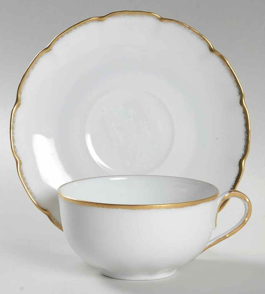 VTO29 Flat Cup & Saucer Set by Victoria (Austria)-1