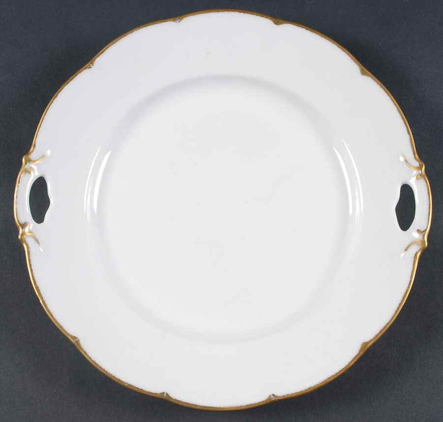 VTO29 Handled Cake Plate by Victoria (Austria)-1