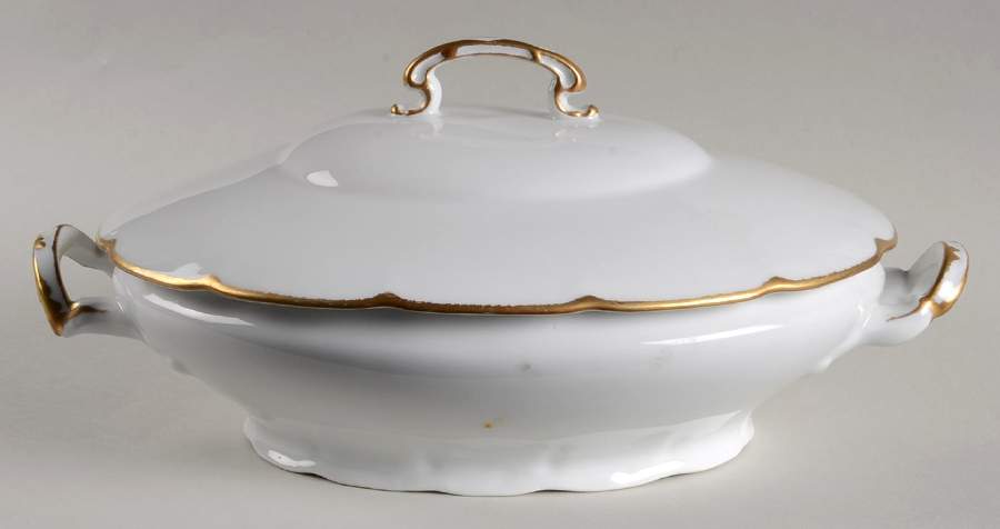 VTO29 Oval Covered Vegetable by Victoria (Austria)-1