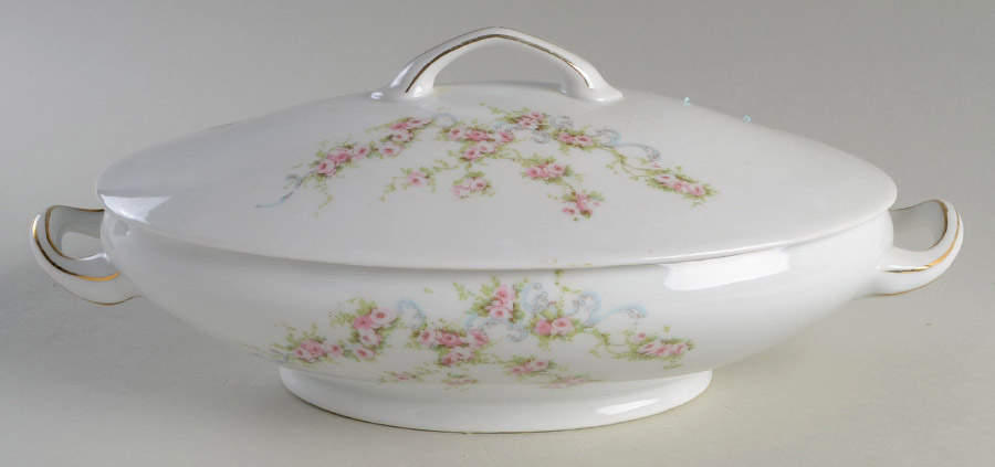 VTO30 Oval Covered Vegetable by Victoria (Austria)-1