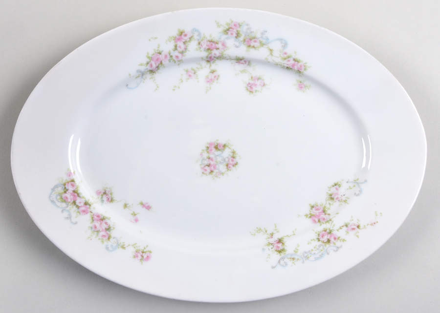VTO30 12" Oval Serving Platter by Victoria (Austria)-1