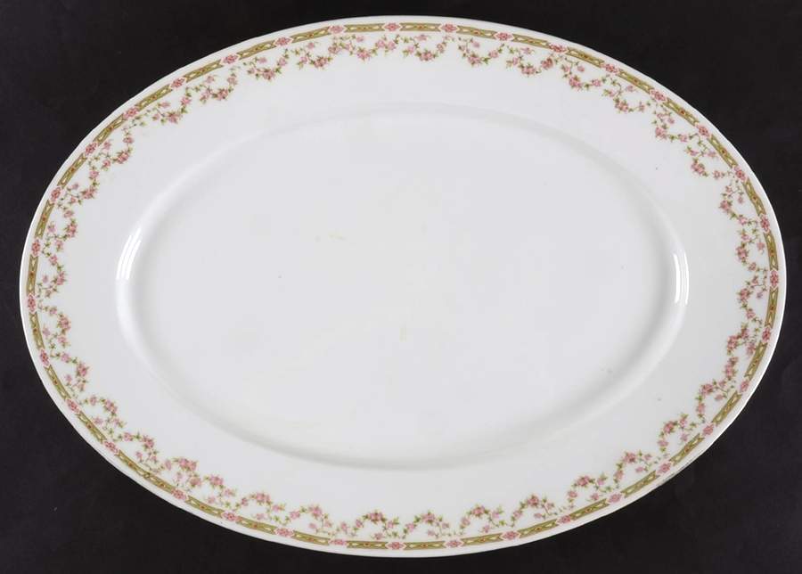 VTO31 16" Oval Serving Platter by Victoria (Austria)-1