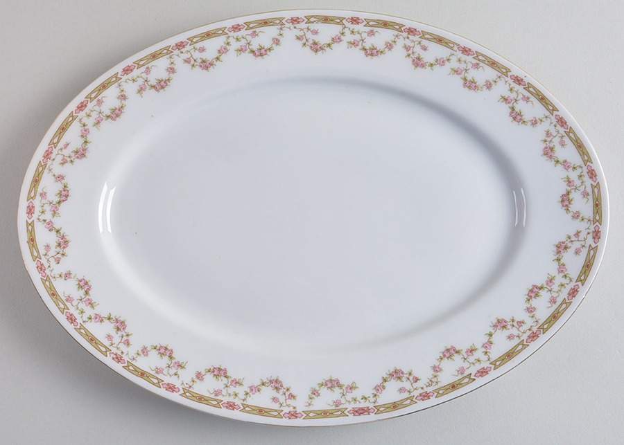 VTO31 12" Oval Serving Platter by Victoria (Austria)-1