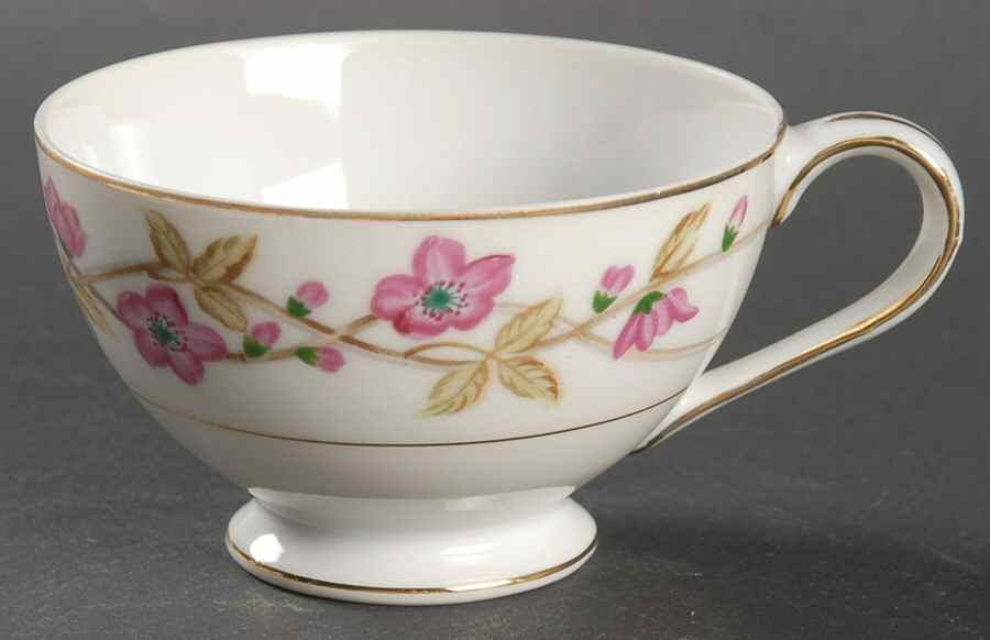 Briar Rose Snack Cup by Valmont-1