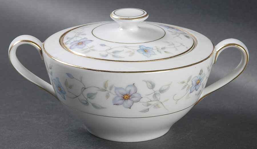 Celeste Sugar Bowl & Lid by Valmont-1