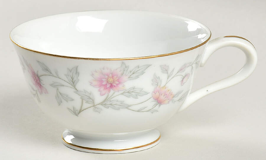 Shalimar Footed Cup by Valmont-1