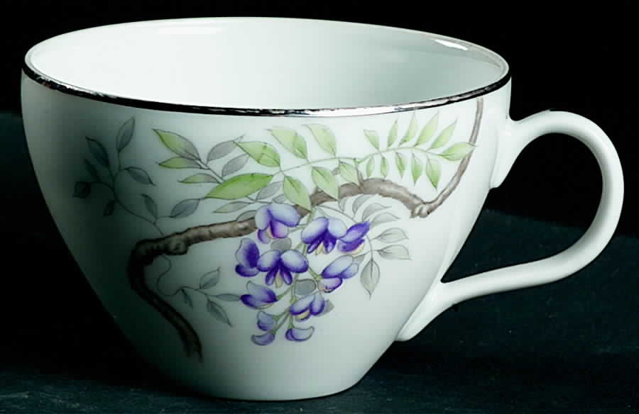 Wisteria Flat Cup by Valmont-1