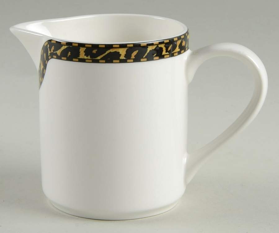 La Mode Creamer by Victoria & Beale-1