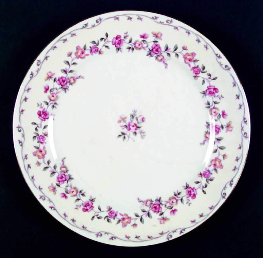 El Royale Dinner Plate by Viceroy-1