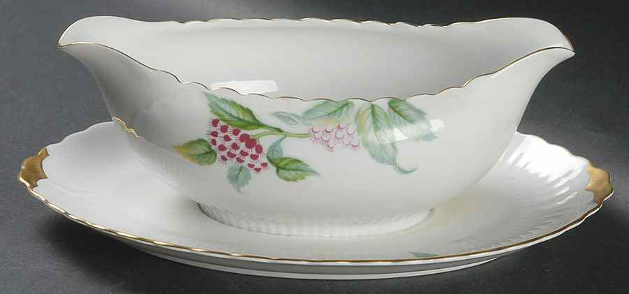 Gloria (Japan) Gravy Boat with Attached Underplate by Victorian (Japan)-1