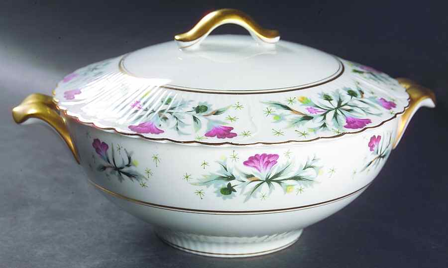 New Dawn Round Covered Vegetable by Victorian (Japan)-1