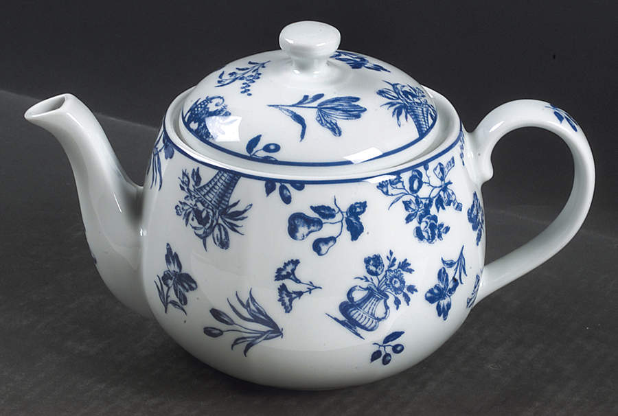Blue Chintz Teapot & Lid by Vista Alegre-1