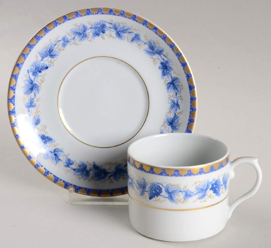 Douro Flat Cup & Saucer Set by Vista Alegre-1