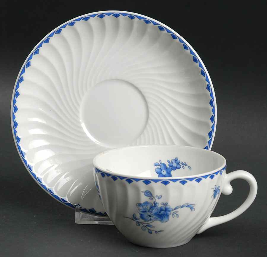 Fantasia Flat Cup & Saucer Set by Vista Alegre-1
