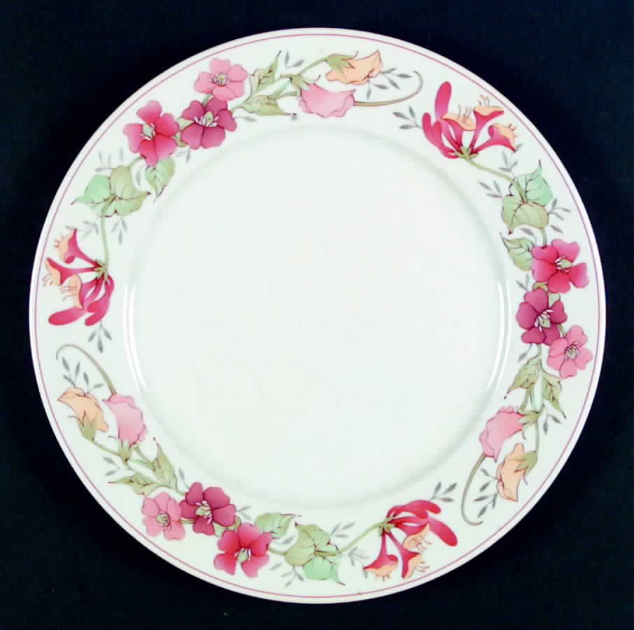 Gardenia Dinner Plate by Vista Alegre-1