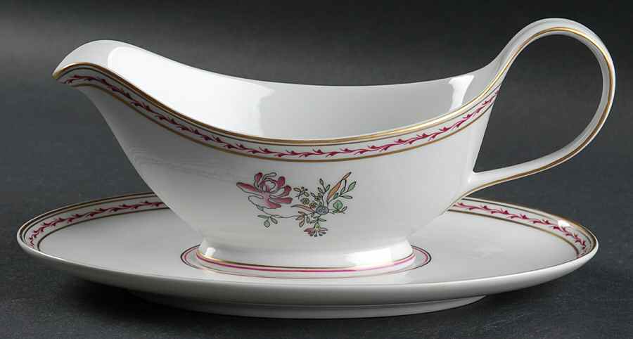 Indias Gravy Boat & Underplate by Vista Alegre-1