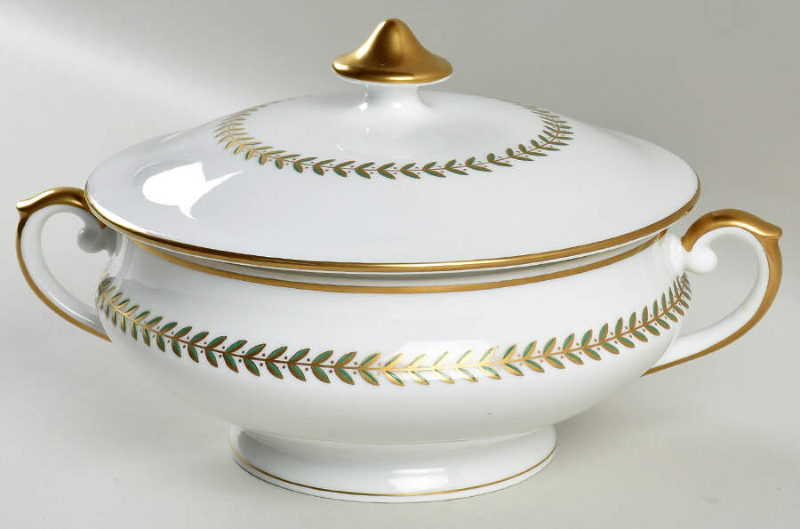 Maria Round Covered Vegetable by Vista Alegre-1