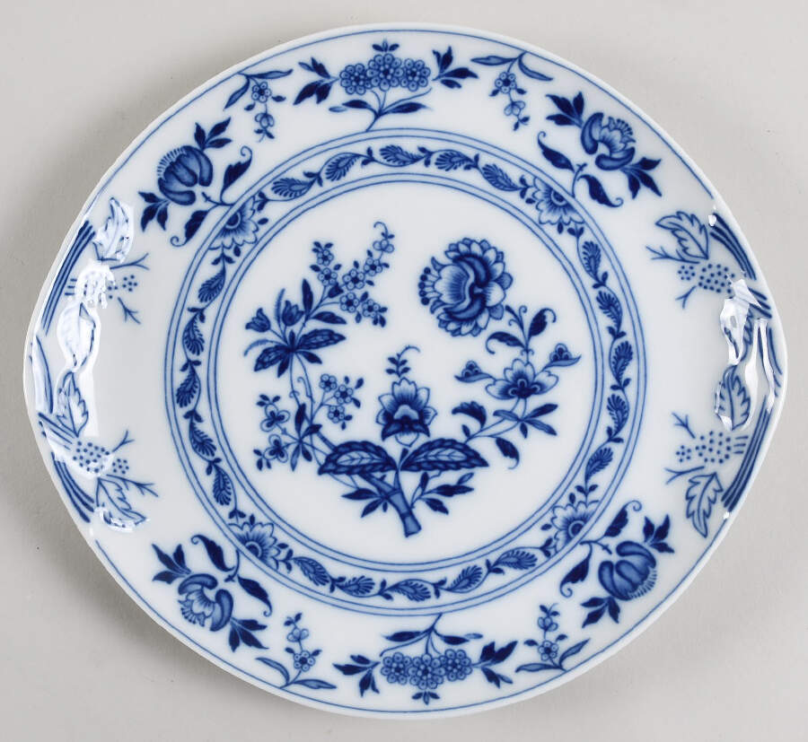 Margao Handled Cake Plate by Vista Alegre-1