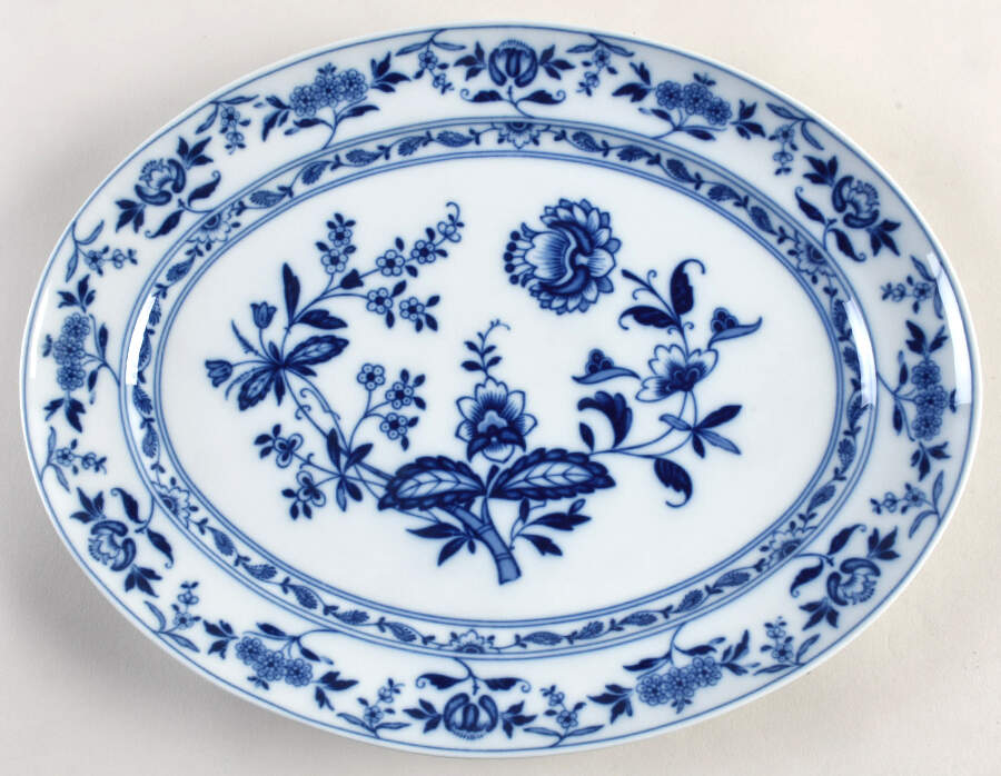 Margao 14" Oval Serving Platter by Vista Alegre-1