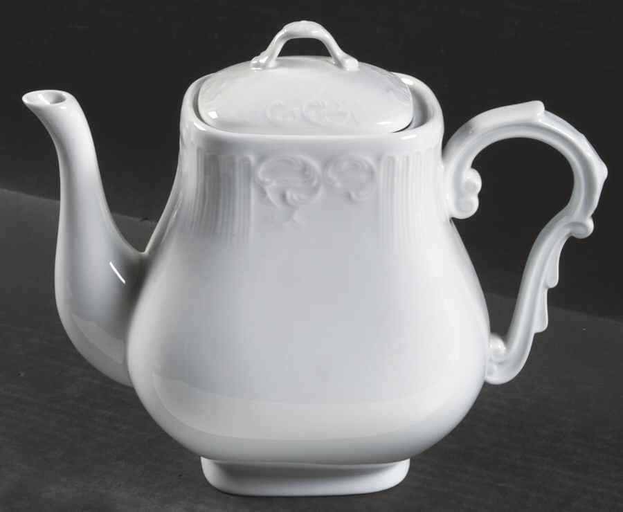 Manueline White Teapot & Lid by Vista Alegre-1