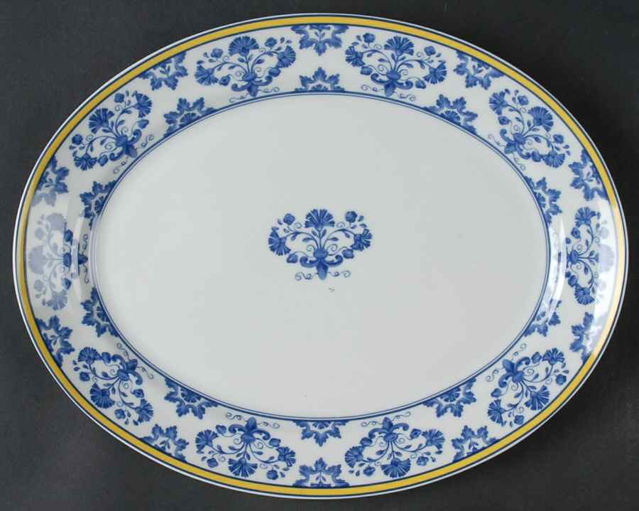 Pavilion (Castelo Branco) 11" Oval Serving Platter by Vista Alegre-1