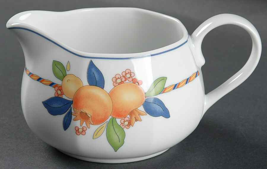 Pomegranate Gravy Boat by Vista Alegre-1